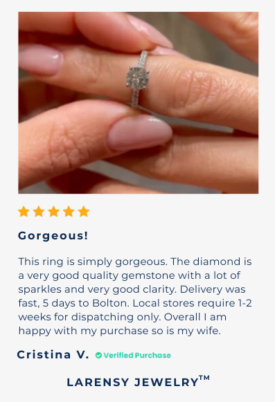 Cristina holding her Larensy ring