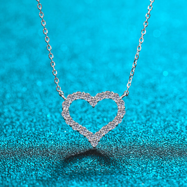 'Amor' 2-Carat Moissanite White Gold Plated Necklace - Image 3