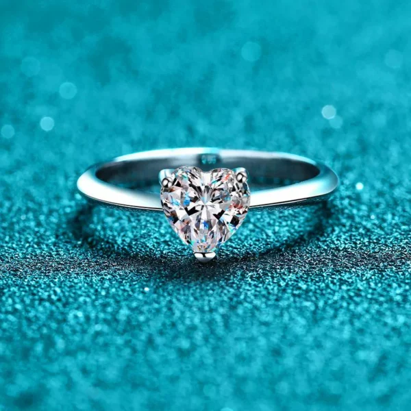 'Love' 2-Carat 925 Silver Moissanite Ring - Image 2