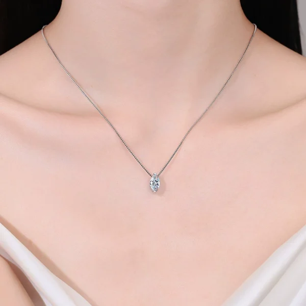 'Fracti' 1-Carat Moissanite Diamonds 925 Silver Necklace - Image 2