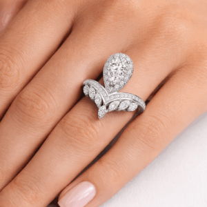 Peri 1-Carat Pear Moissanite Ring in Platinum 950 | Halo & V-Shaped Band alternate view